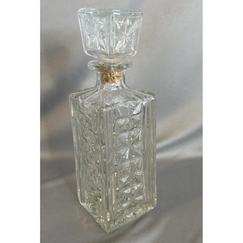 Vintage Glass Liquor Decanter Square Starburst Pattern w Stopper 9”